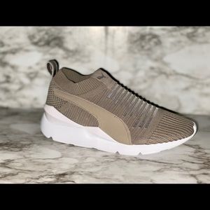 Puma Muse Slip On July Size 8.5 NEW